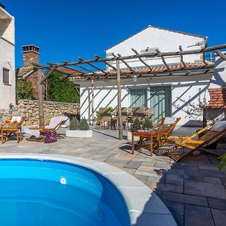 Villa Elm Milohnici Esterno foto