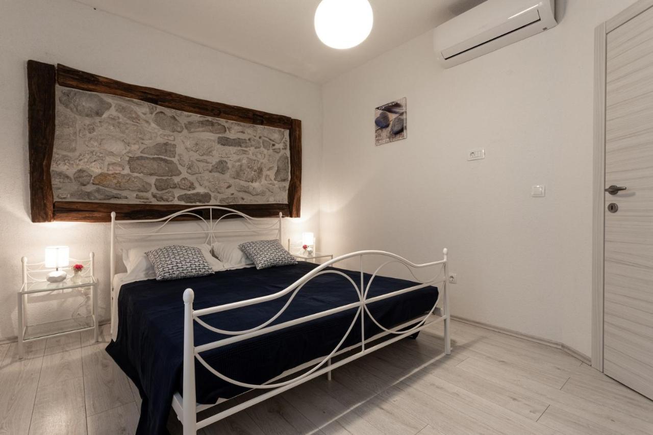 Villa Elm Milohnici Esterno foto