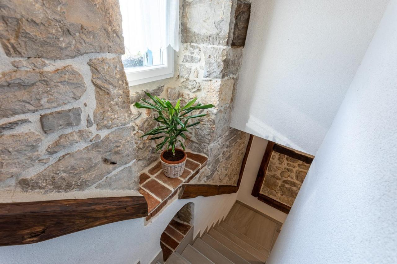 Villa Elm Milohnici Esterno foto