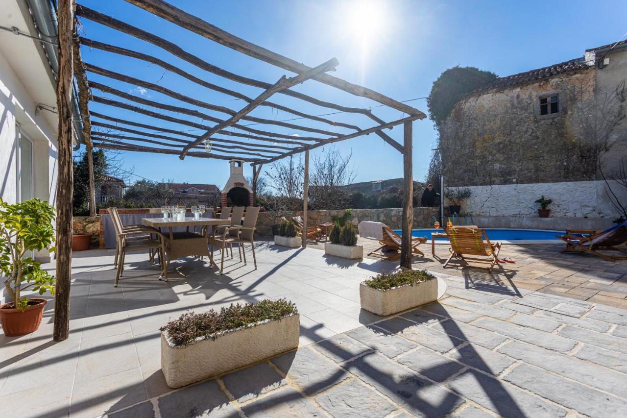 Villa Elm Milohnici Esterno foto